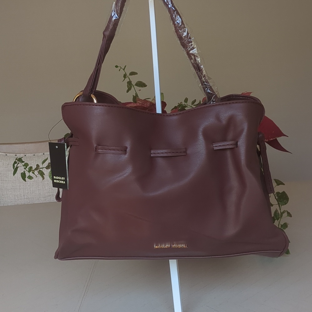 New Badgley Mischka Plum Dumpling Bag❤️ - Picture 2 of 9